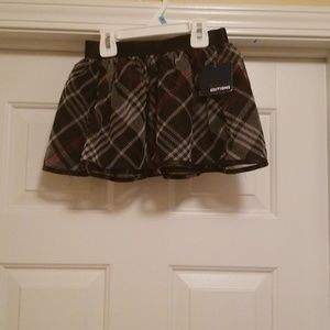 💞NWT Basic Editions Plaid Skirt